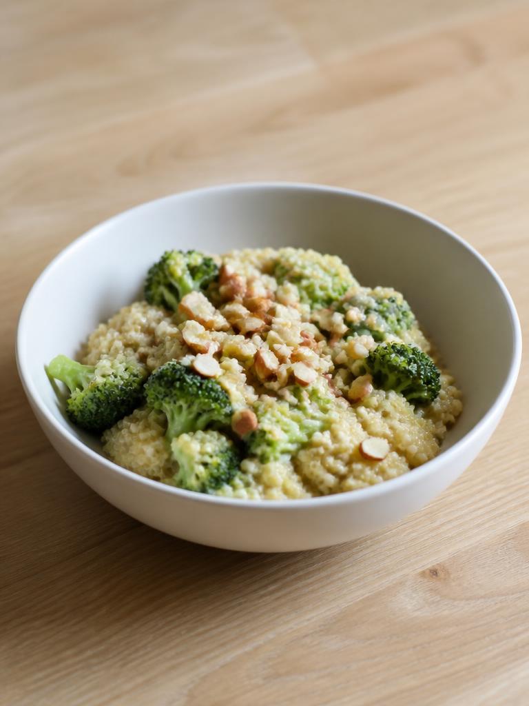 Quinoa au lait de coco, brocoli et amandes