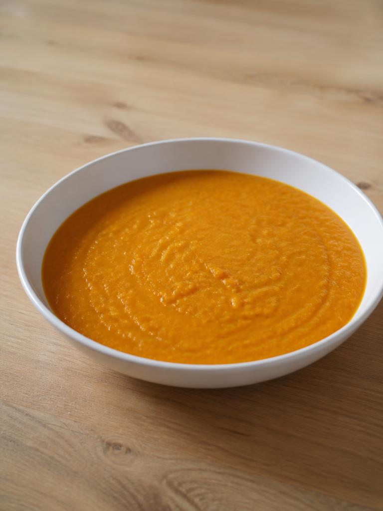 Velouté de lentilles corail, carotte et gingembre