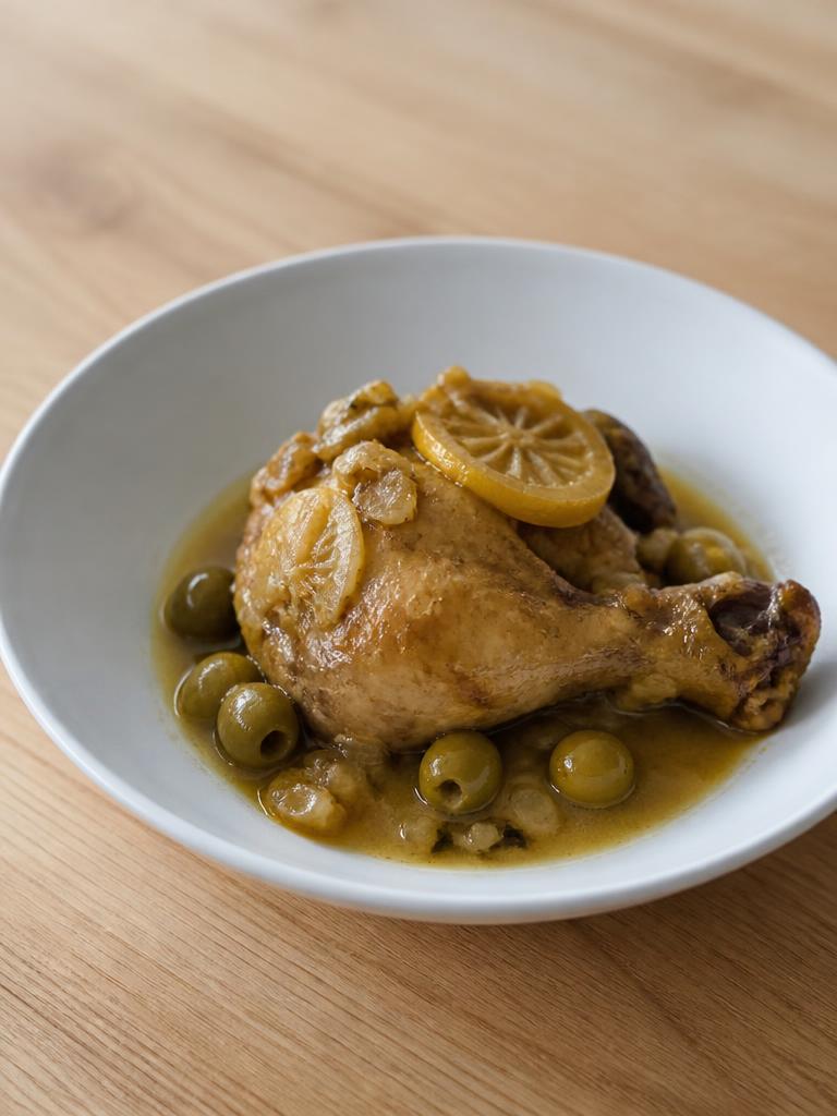 Cuisses de poulet au citron et aux olives