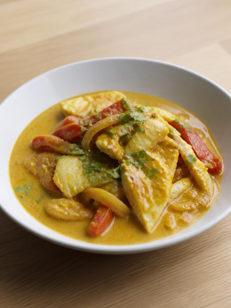 Curry de colin au lait de coco
