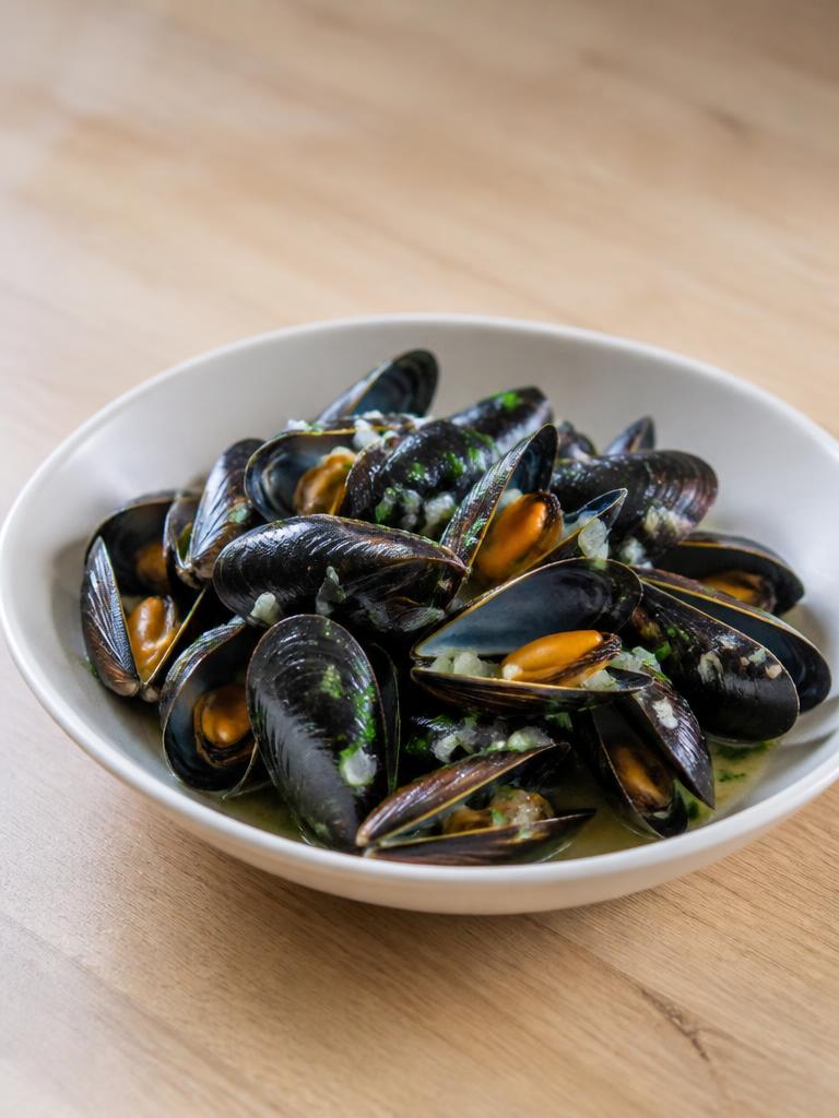 Moules marinière et pommes de terre vapeur