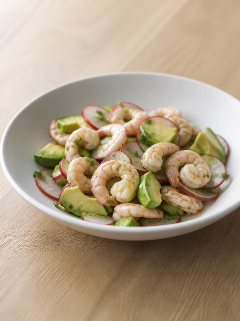 Salade de radis, avocat et crevettes