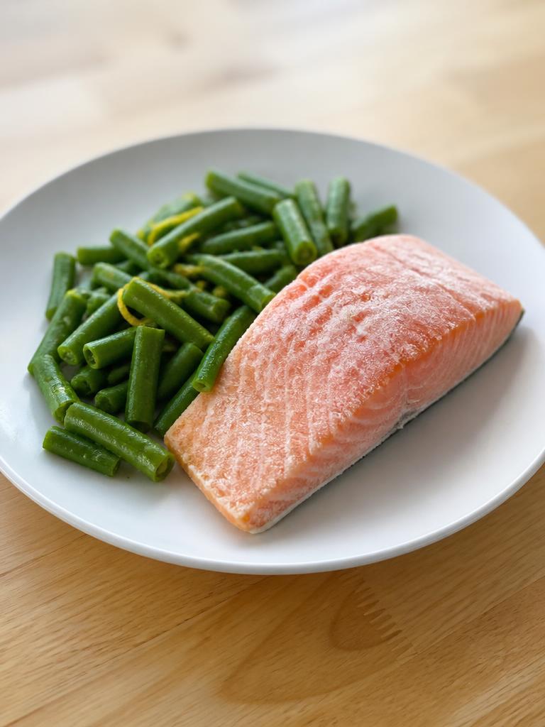 Saumon surgelé et haricots verts au citron